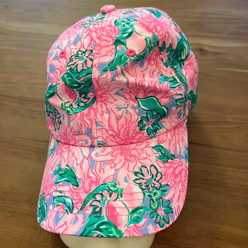 NWOT Lilly Pulitzer Run Around Hat